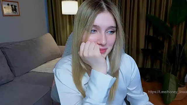 honey_kors webcam