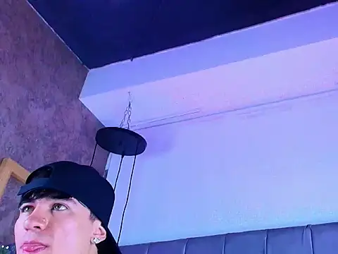 The_BossCrown webcam