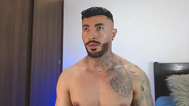 andrea_de_lucaa webcam