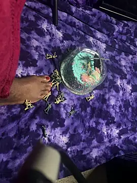 UriUniverse69 webcam