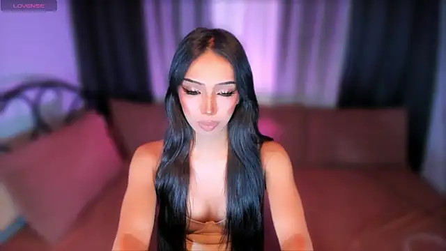 xUrGoddess_islaCumsAlotx webcam