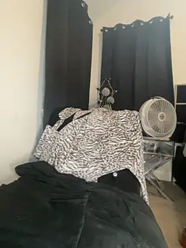 Fifty_Shades_Of_Redd webcam