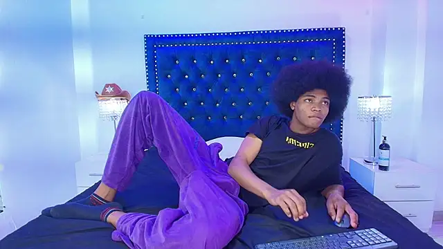 Cristal_and_luke webcam