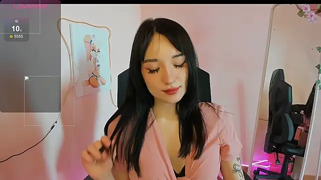 AliceeinWonderlanddd webcam