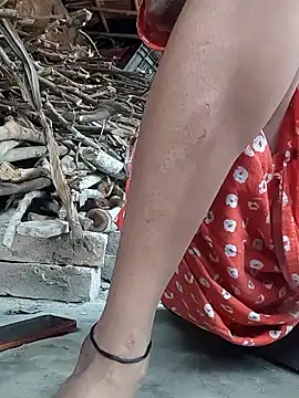 Webcam Model (Sweet-runi)  is live.Free join now!