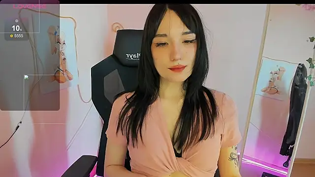 AliceeinWonderlanddd webcam