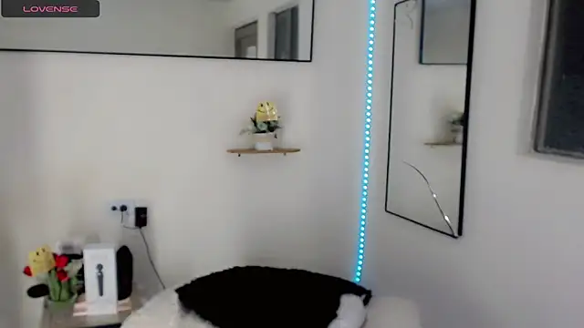 NathalialLooes webcam