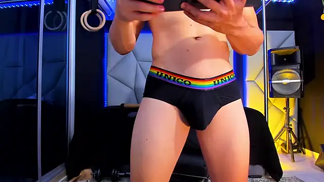 Aydenmiller96 webcam