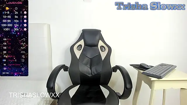 TRISHASLOWXX webcam