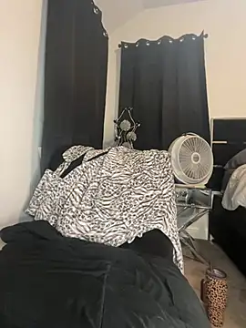 Fifty_Shades_Of_Redd webcam