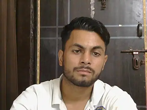 Stubborndesiboy webcam