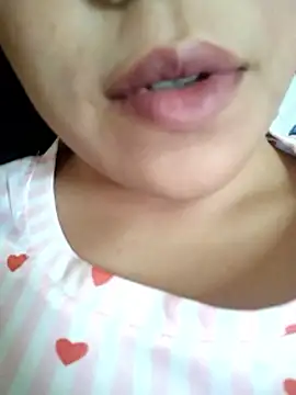 Webcam Model (Anki-doll)  is live.Free join now!