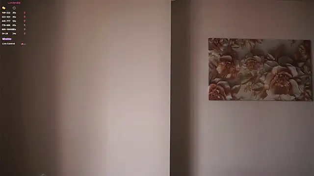 ClarineCasebolt webcam