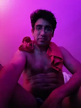 _ramone666 (Ask my age) - Make me cum