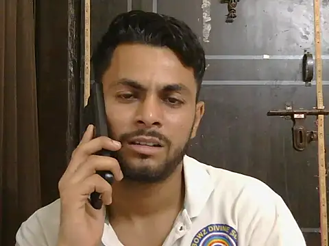 Stubborndesiboy webcam