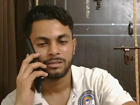 Stubborndesiboy webcam