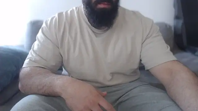 hugemachohandsome webcam