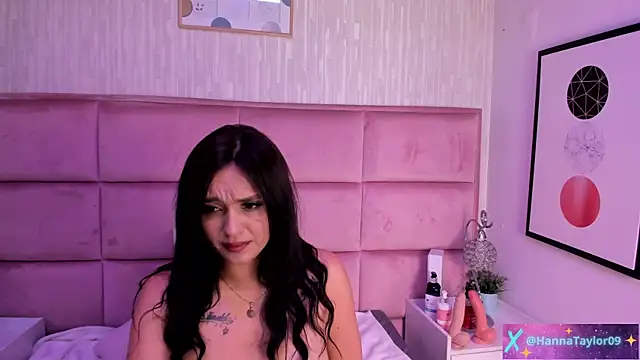 HannaTaylor webcam