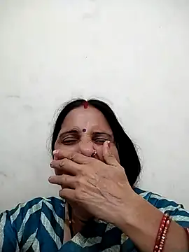 Webcam Model (Hot_liya54)  is live.Free join now!