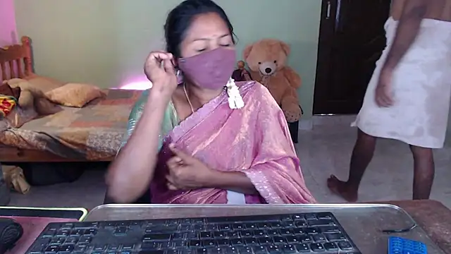 HotGulabi webcam