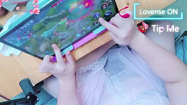 AngelwithEcup webcam