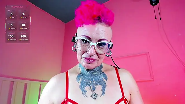 MATURE_HARDCORE webcam