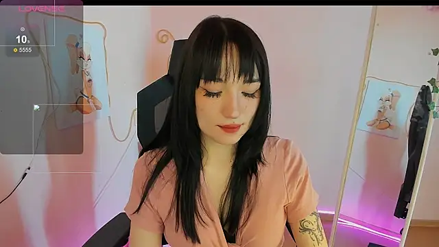 AliceeinWonderlanddd webcam