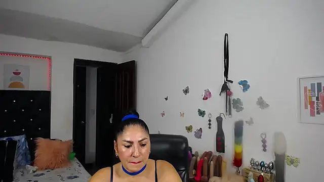 mature_bigboobs10 webcam