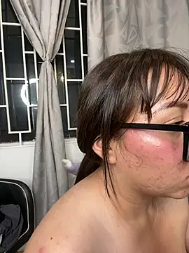 Kata_Bigboobs webcam