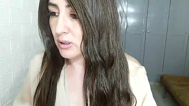 naughty_sarahh webcam