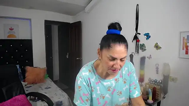 mature_bigboobs10 webcam