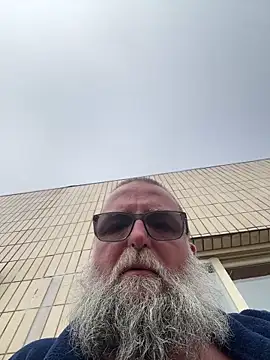 noitelivre (M mature) - Cum live