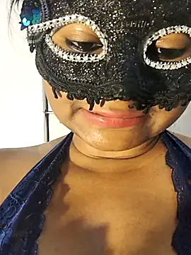 DIRTYSECRET_QUEEN_07 webcam