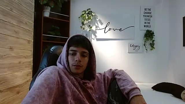 AmethystShadow17 webcam