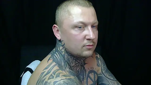 devilWithTats webcam