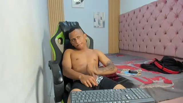 mastermorenohot1 webcam