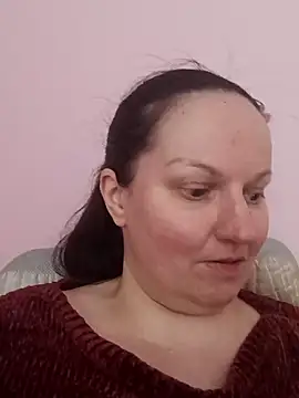 BustyLadyAlma webcam