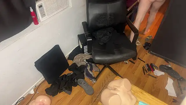 leanjamesdean - Leanjamesdean's free webcam - UK Sex Cams