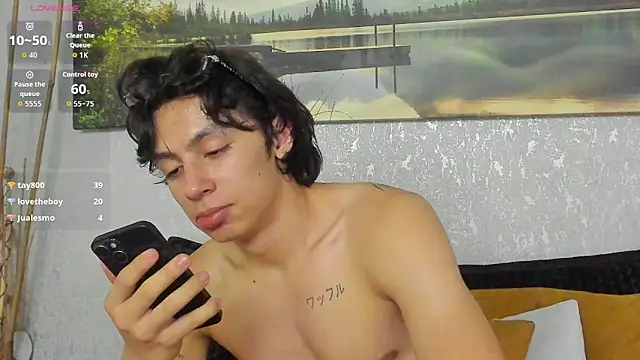 tyler_durten (M twink) - DANCE NAKED!!!