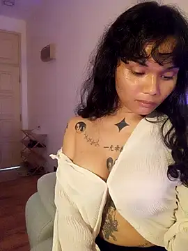 estradiolist - Estradiolist's free webcam - UK Sex Cams