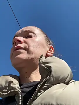 monicanix (F milf) - Have breakfast with me:)