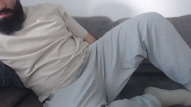 hugemachohandsome webcam