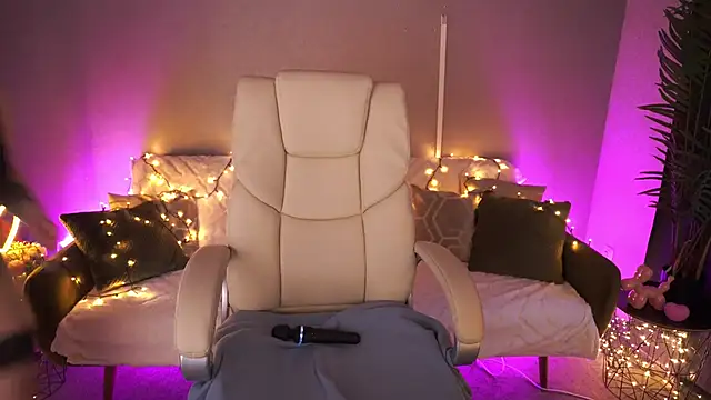 GentleAdellee webcam