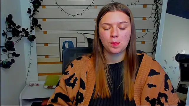 Josephine_Kiss webcam