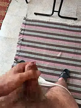 noitelivre (M mature) - Cum live