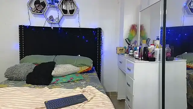 charlotte_077 webcam