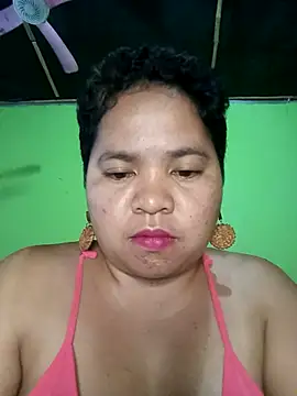 hotpussyxxx33x webcam