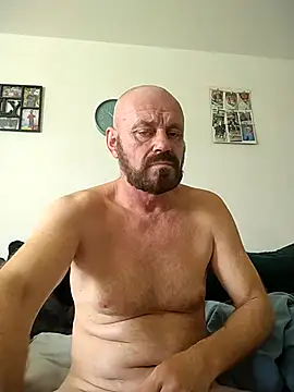 wilkalfa (M mature) - #balds #cam2cam #cheapest-privates #handjob #hd #mature #medium #mobile #polish #shaven #shower #small-audience #straight #white