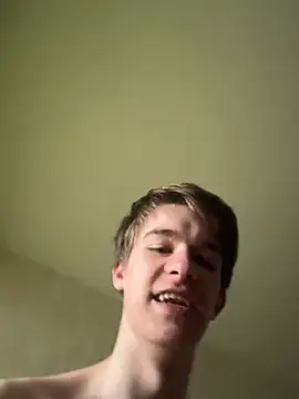 Maxi170301's live cam