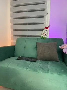 sophie_cute66 (F young) - rub my pussy